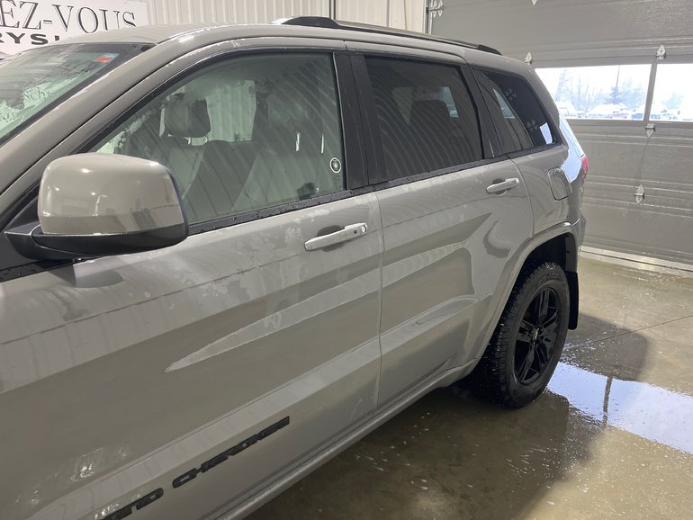 2019 Jeep GRAND CHEROKEE LAREDO/ALT