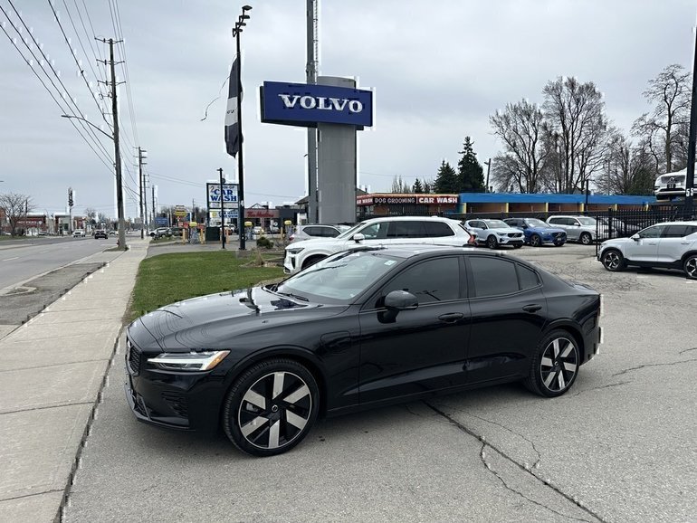 2025 Volvo S60 Plug-In Hybrid