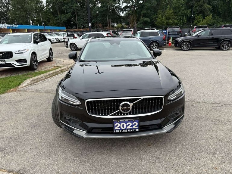 2022 Volvo V90 Cross Country