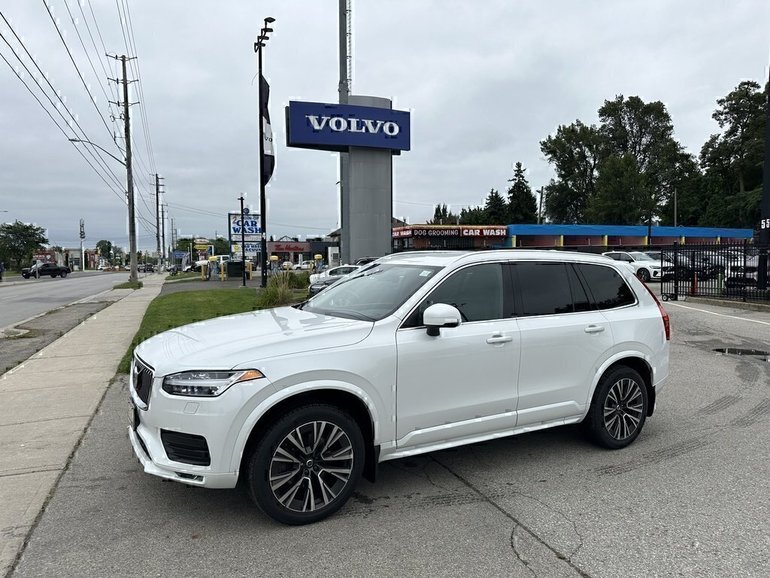 2021 Volvo XC90 Momentum