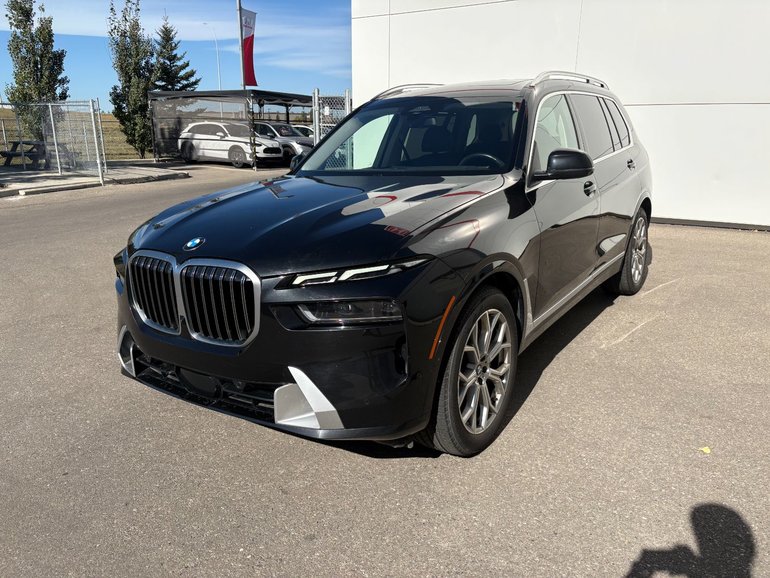 2023 BMW X7