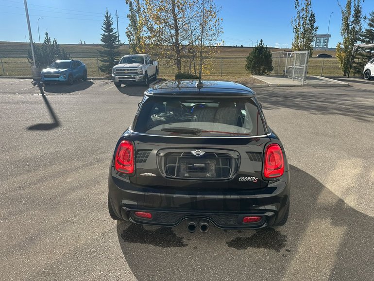 2018 MINI COOPER S