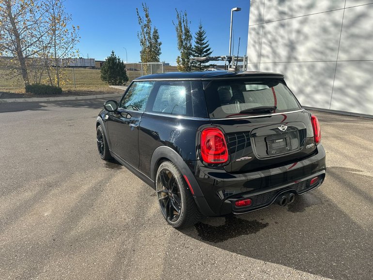 2018 MINI COOPER S