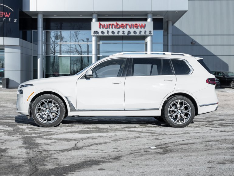 2023 BMW X7