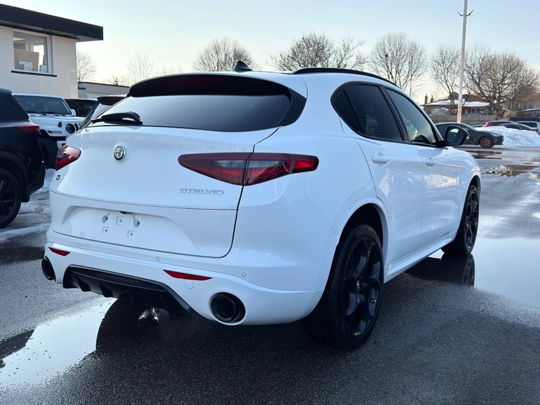 2022 Alfa Romeo Stelvio