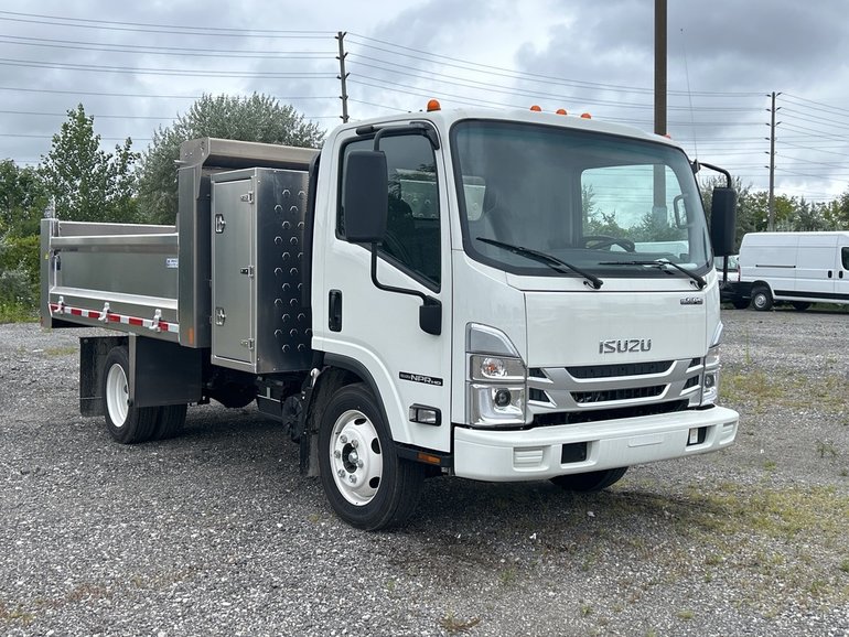 2024 Isuzu NPR Gas