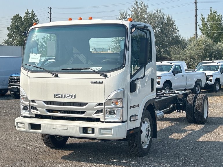 2025 Isuzu NRR Gas