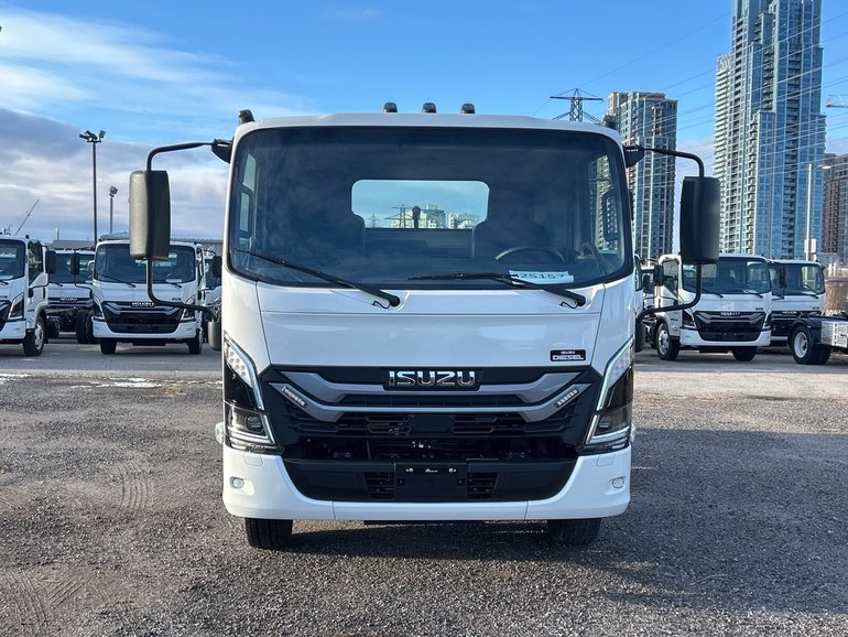 2025 Isuzu NRR