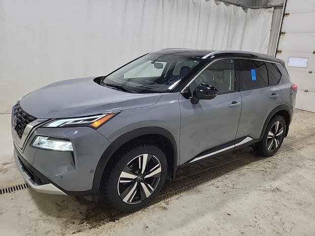2022 Nissan Rogue Platinum Leather, Navigation, Rear Camera,
