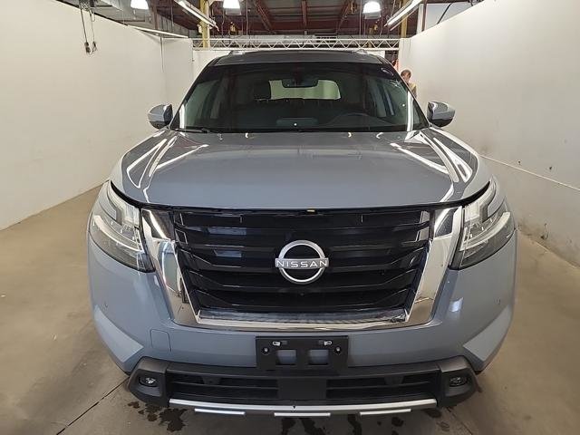 2023 Nissan Pathfinder SL V6 4x4 at