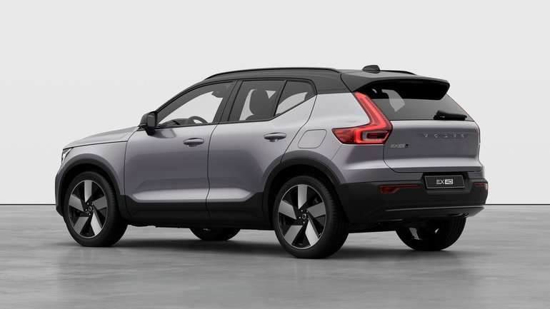 2026 Volvo EX40