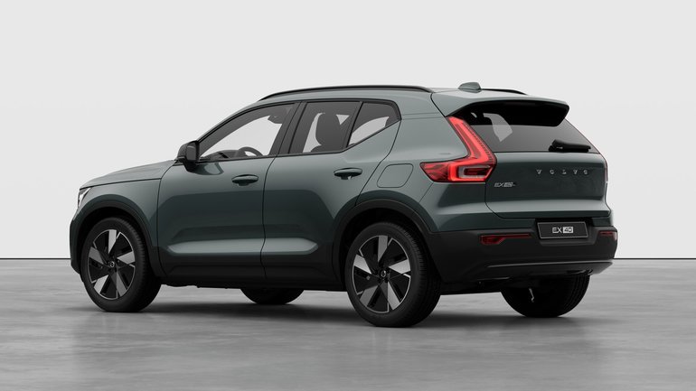 2026 Volvo EX40