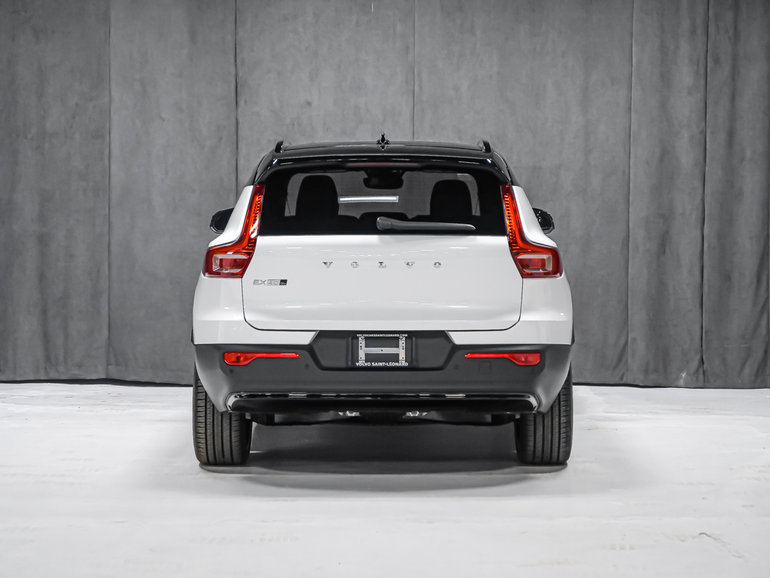 2026 Volvo EX40