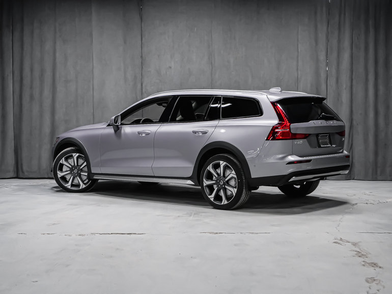 2026 Volvo V60 Cross Country
