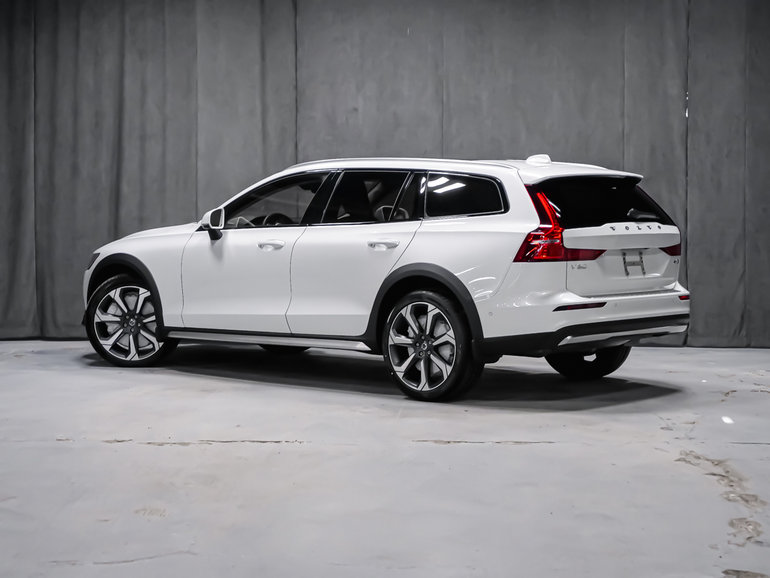 2026 Volvo V60 Cross Country