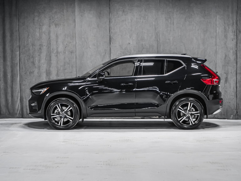 2025 Volvo XC40