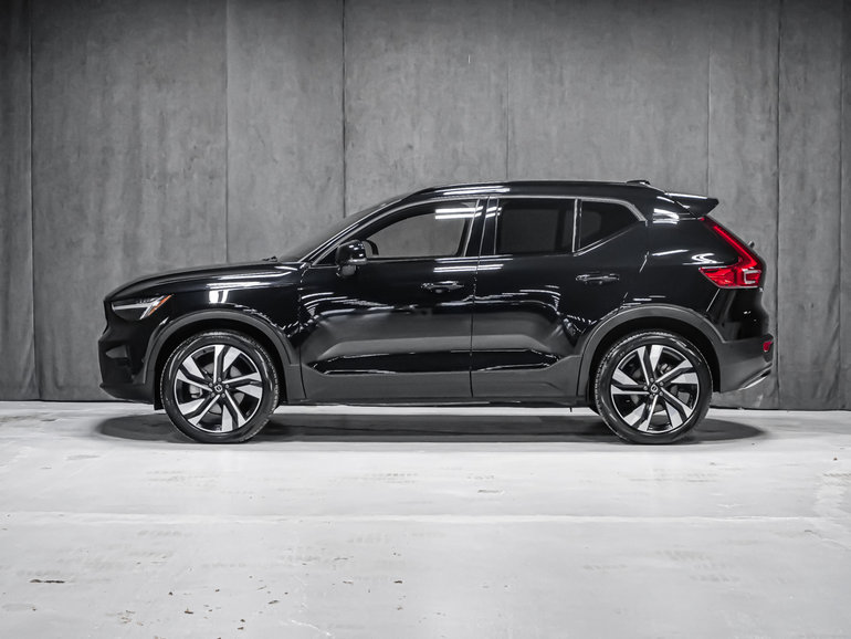 2025 Volvo XC40