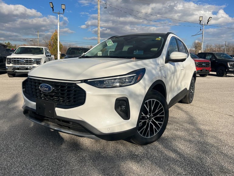 2023 Ford ESCAPE PHEV