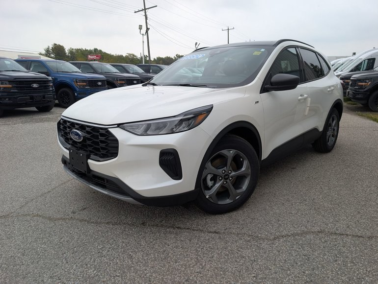 2025 Ford Escape Hybrid