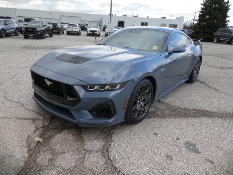 2025 Ford MUSTANG GT
