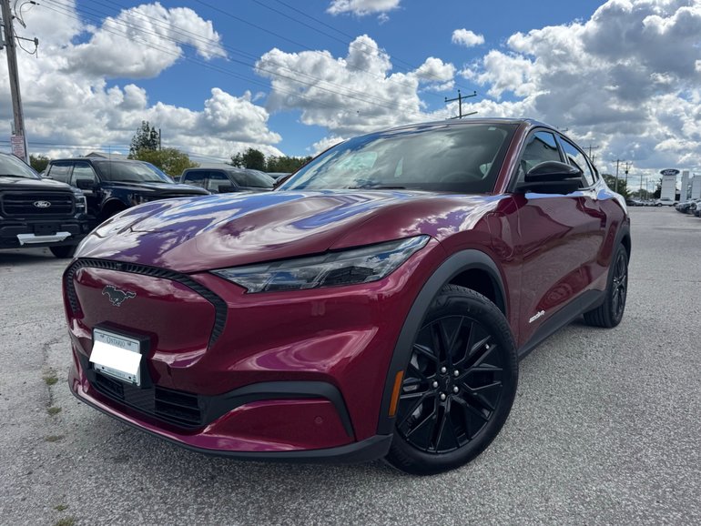 2025 Ford Mustang Mach-E