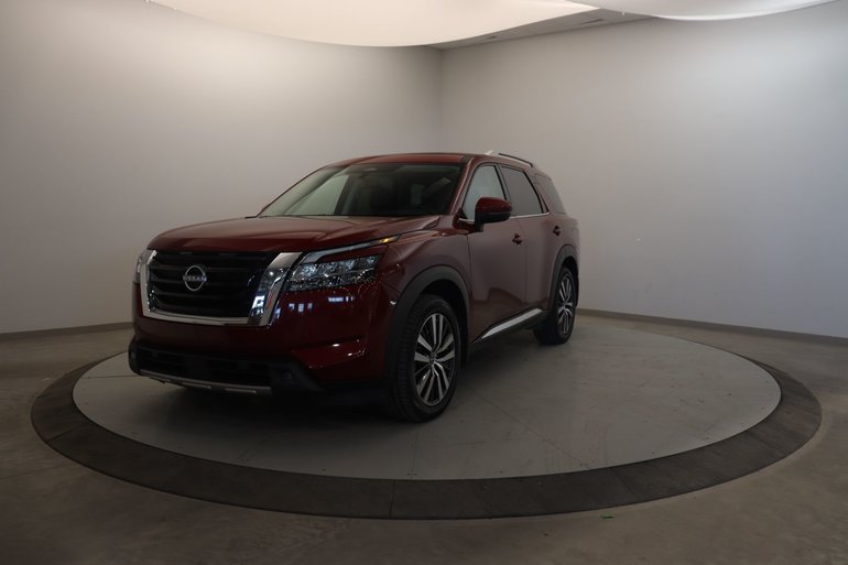 Nissan Pathfinder Platinum 2022