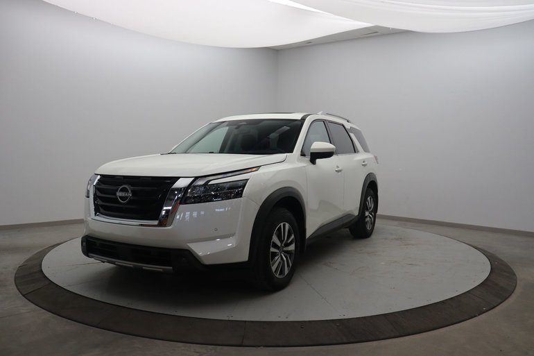 Nissan Pathfinder SL 2023