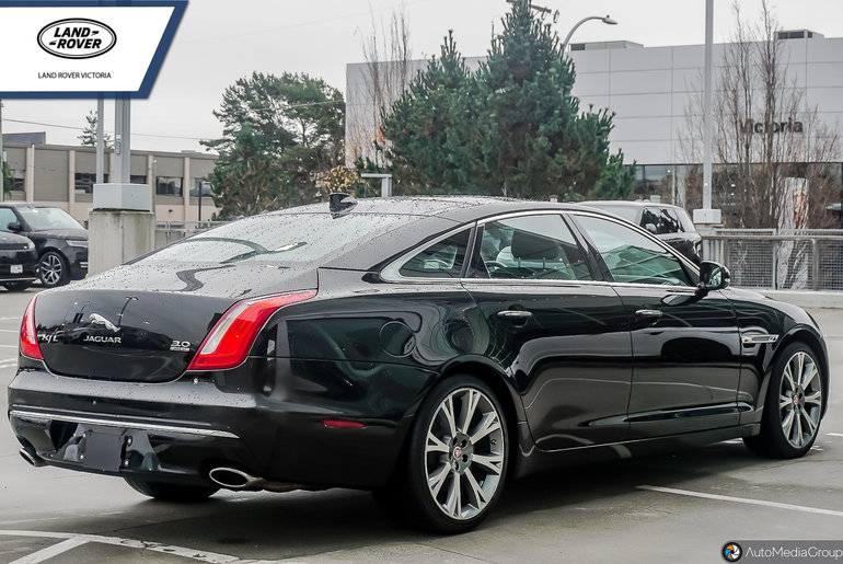 2017 Jaguar XJ