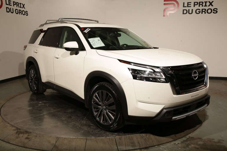 2022 Nissan Pathfinder SL
