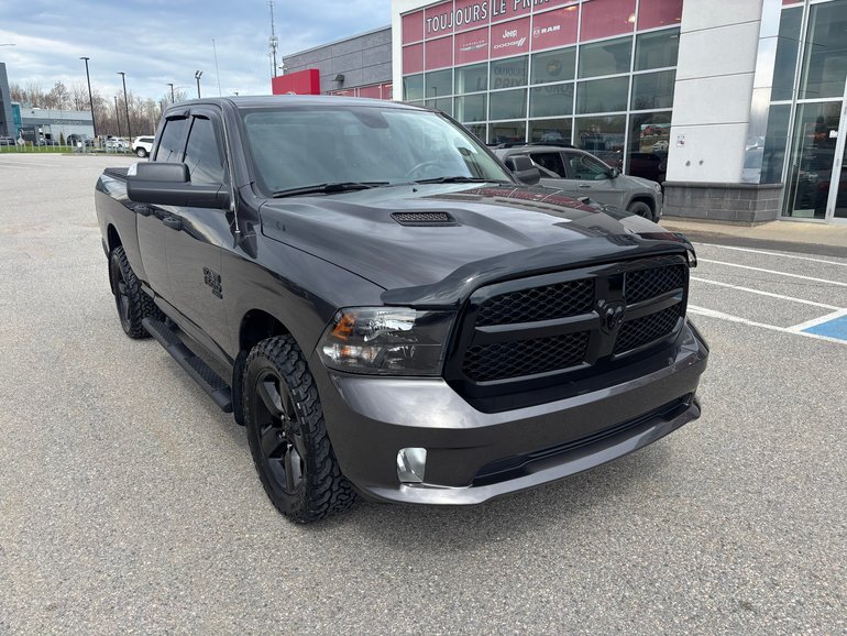 Ram 1500 Classic Express Quad 6 cyl 2023