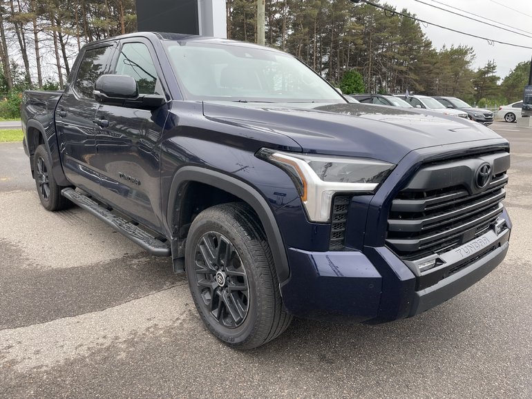 Toyota Tundra LIMITED 2024