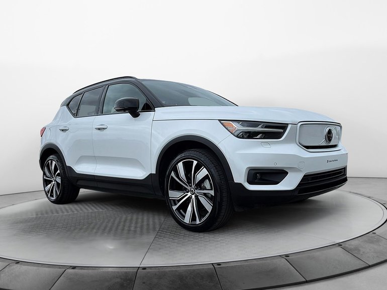 Volvo RECHARGE XC40 TOUT ÉLECTRIQUE PURE P8 // AWD 2021