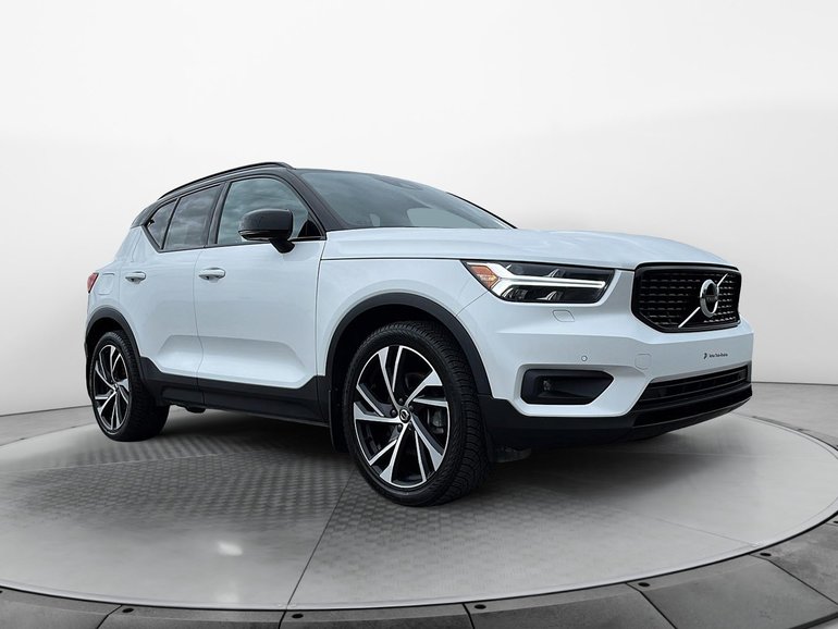 2022 Volvo XC40 T5 R-DESIGN AWD