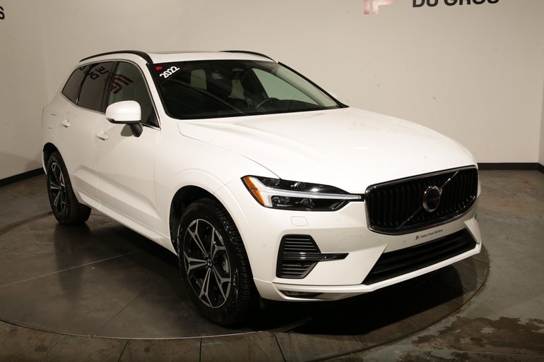 2022 Volvo XC60 B6 MOMENTUM AWD