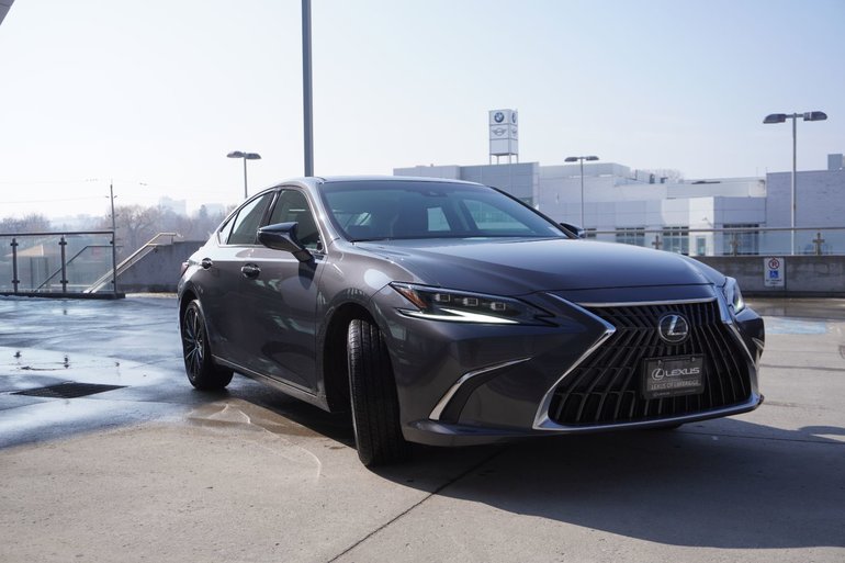 2025 Lexus ES