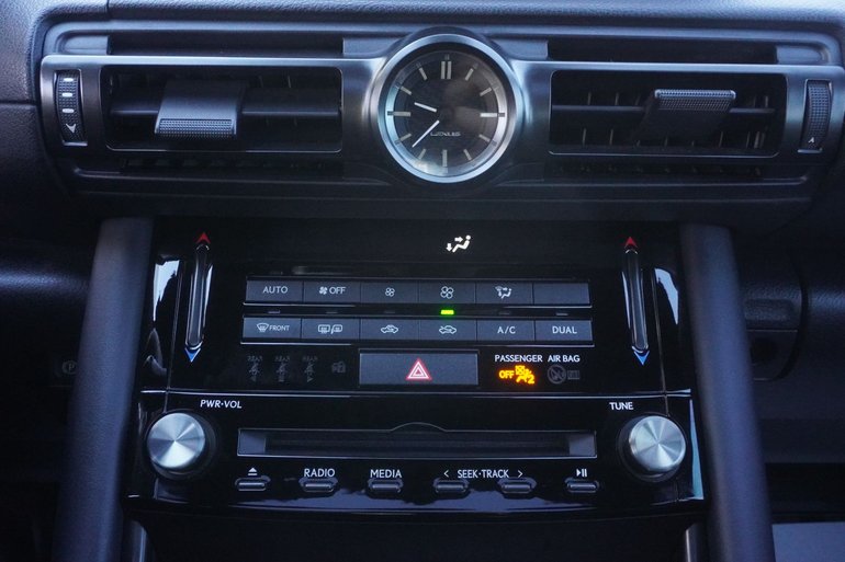 2025 Lexus IS