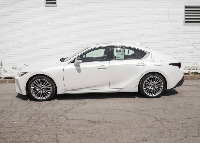 2022 Lexus IS 300