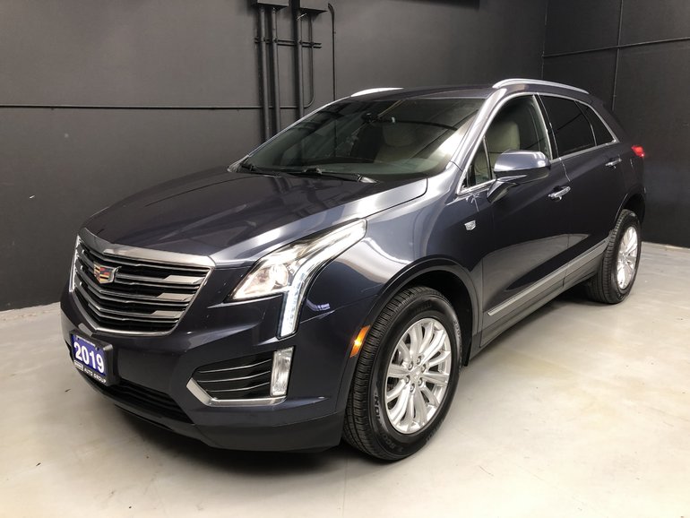 2019 Cadillac XT5 AWD 3.6L Apple CarPlay/Android Auto, Heated Seats