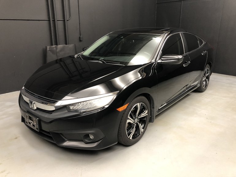 2017 Honda Civic Sedan TOURING > Selling AS IS, AS TRADED
