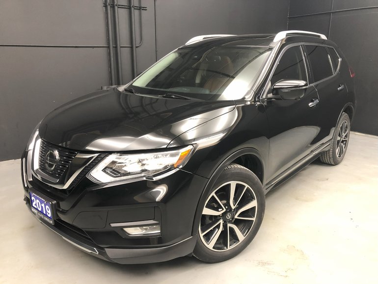 2019 Nissan Rogue SL / Includes Winter Tires on wheels