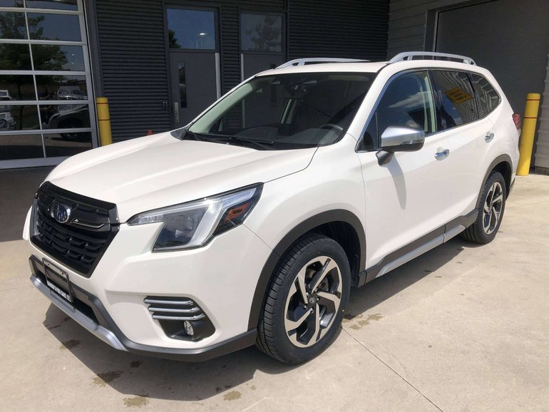 2022 Subaru Forester PREMIER Just arrived...