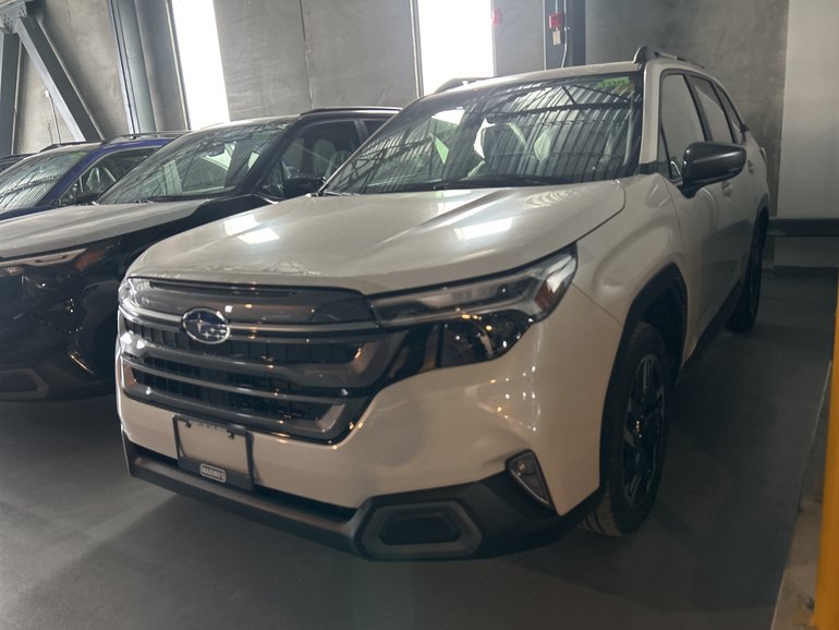 2026 Subaru Forester Limited AWD / LEATHER SEATS /PANORAMIC SUNROOF