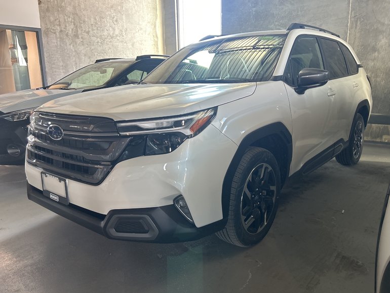 2026 Subaru Forester Limited AWD / LEATHER SEATS / APPLE CAR PLAY