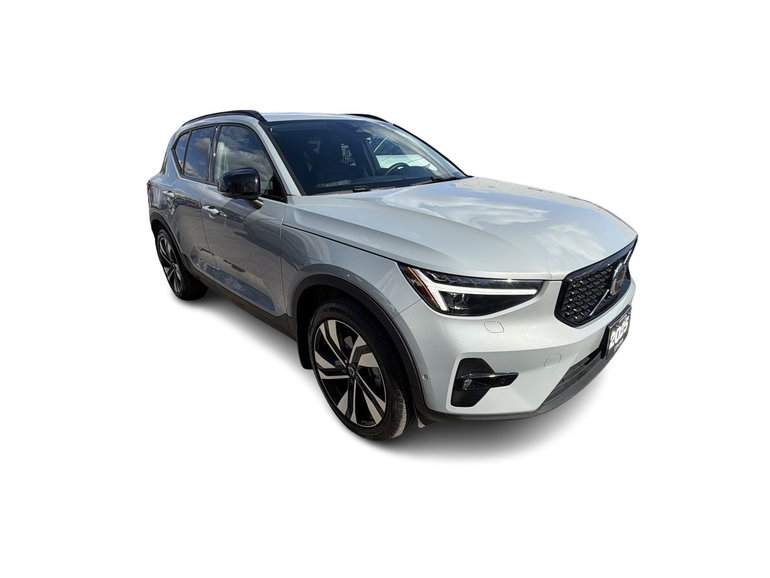 2025 Volvo XC40