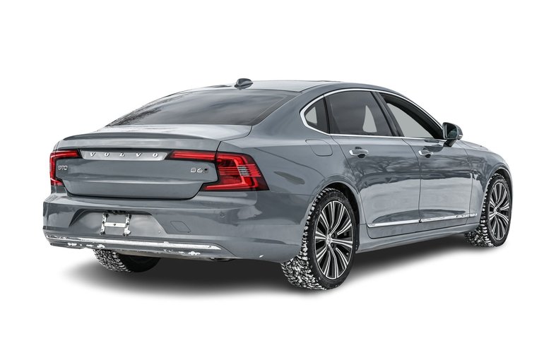 2022 Volvo S90