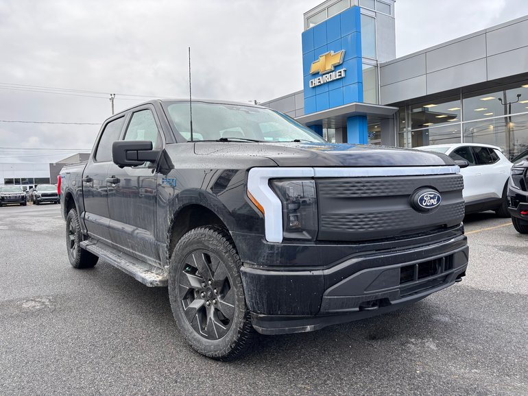 2024 Ford F-150 LIGHTNING 4WD