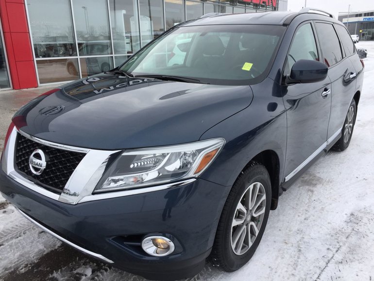 Used 2014 Nissan Pathfinder SL for Sale 23477.0 McDonald Nissan