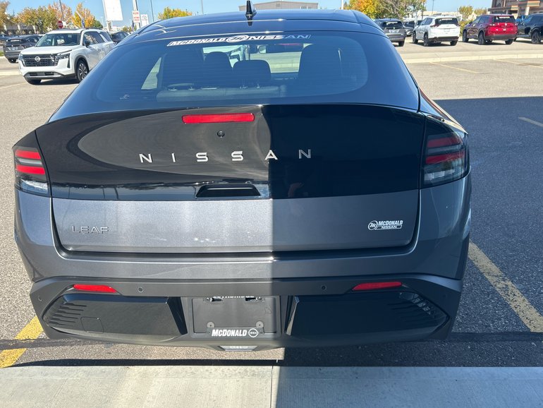 2027 Nissan LEAF