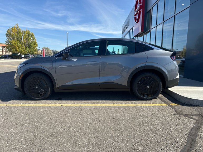 2027 Nissan LEAF