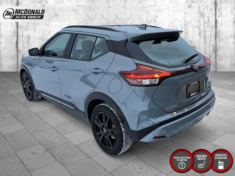 2022 Nissan Kicks Play SR